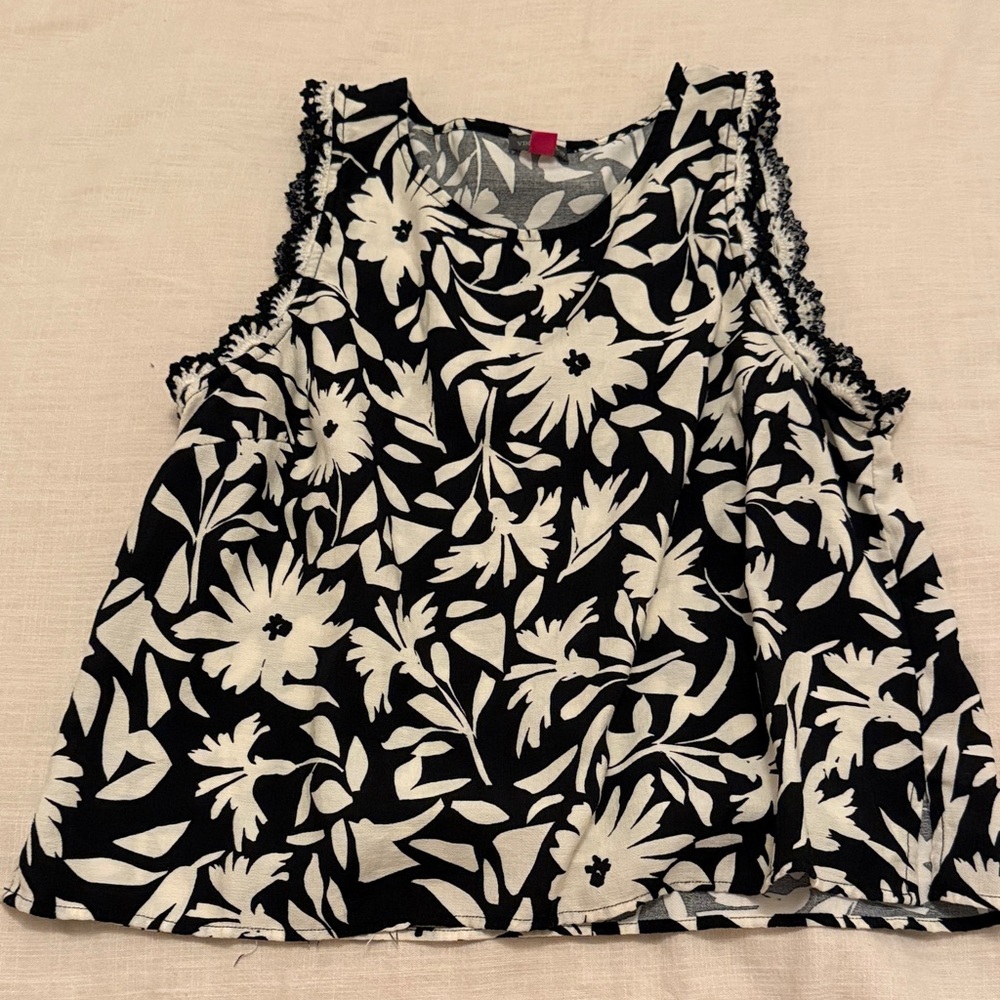 Vince Camuto Black and White Floral Lace-Trim Camisole